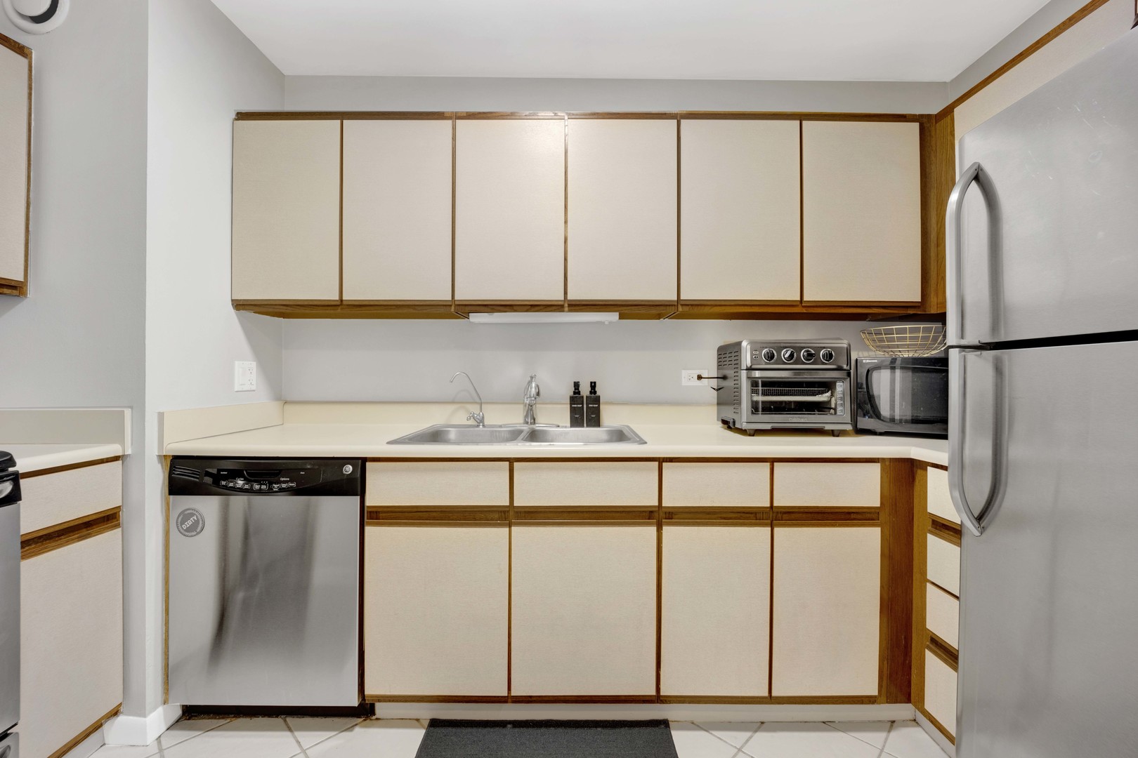 1122 N Clark Street Unit: 3904