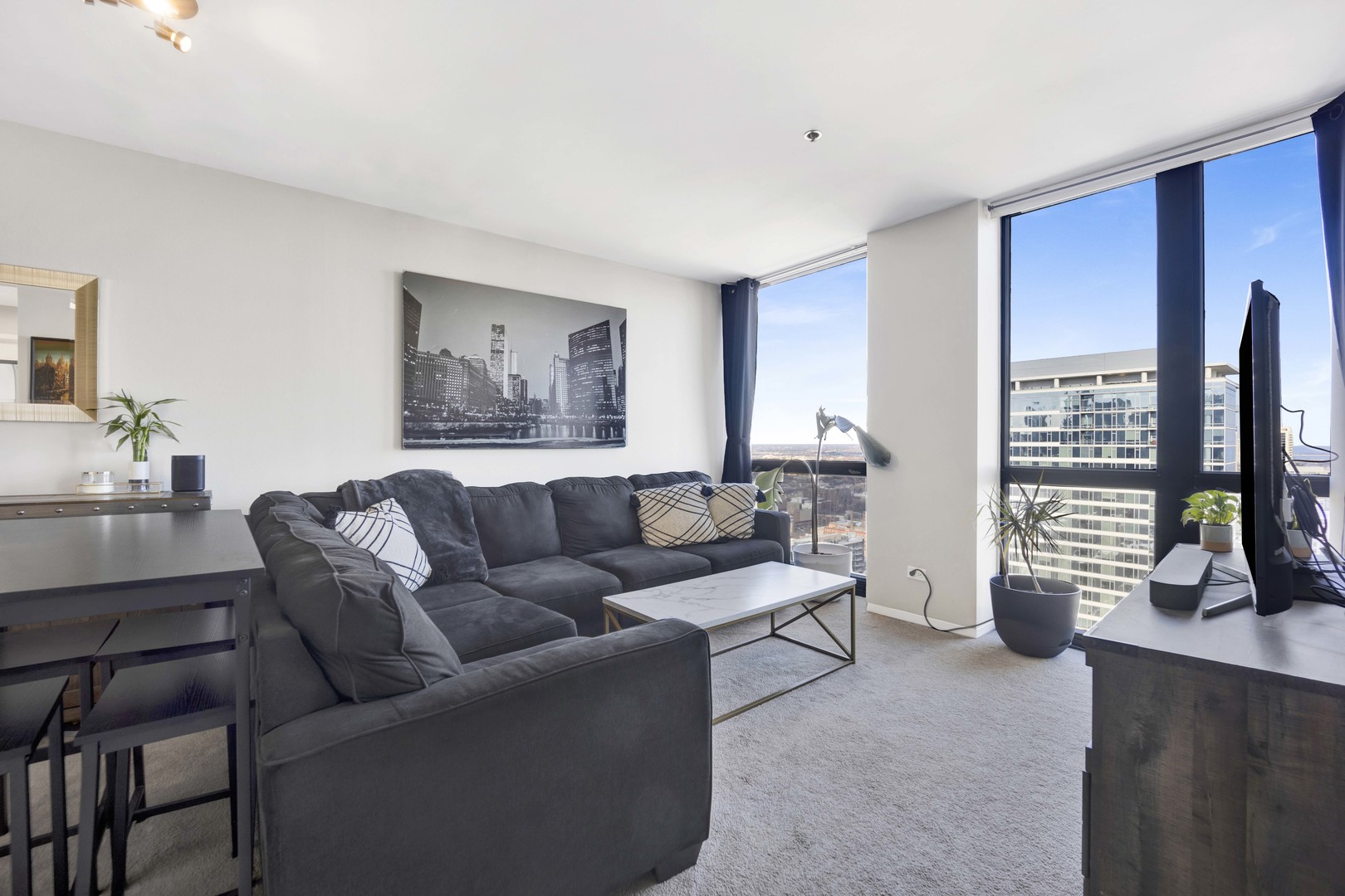 1122 N Clark Street Unit: 3904