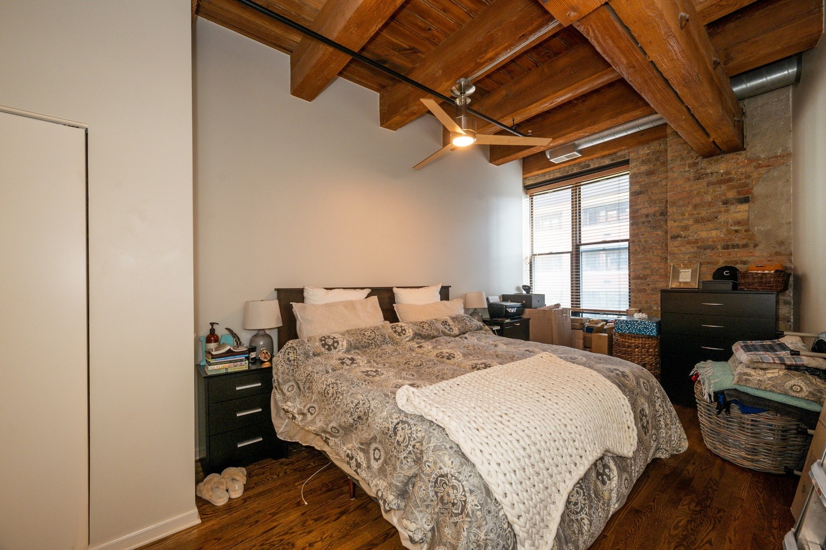 520 W HURON Street Unit: 415