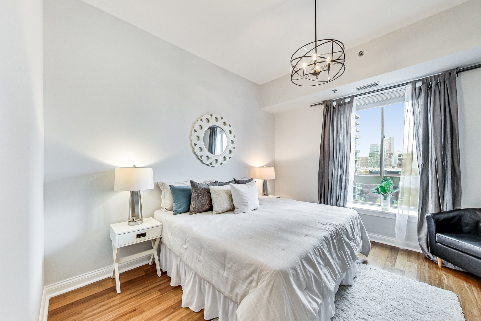 230 W Division Street Unit: 904