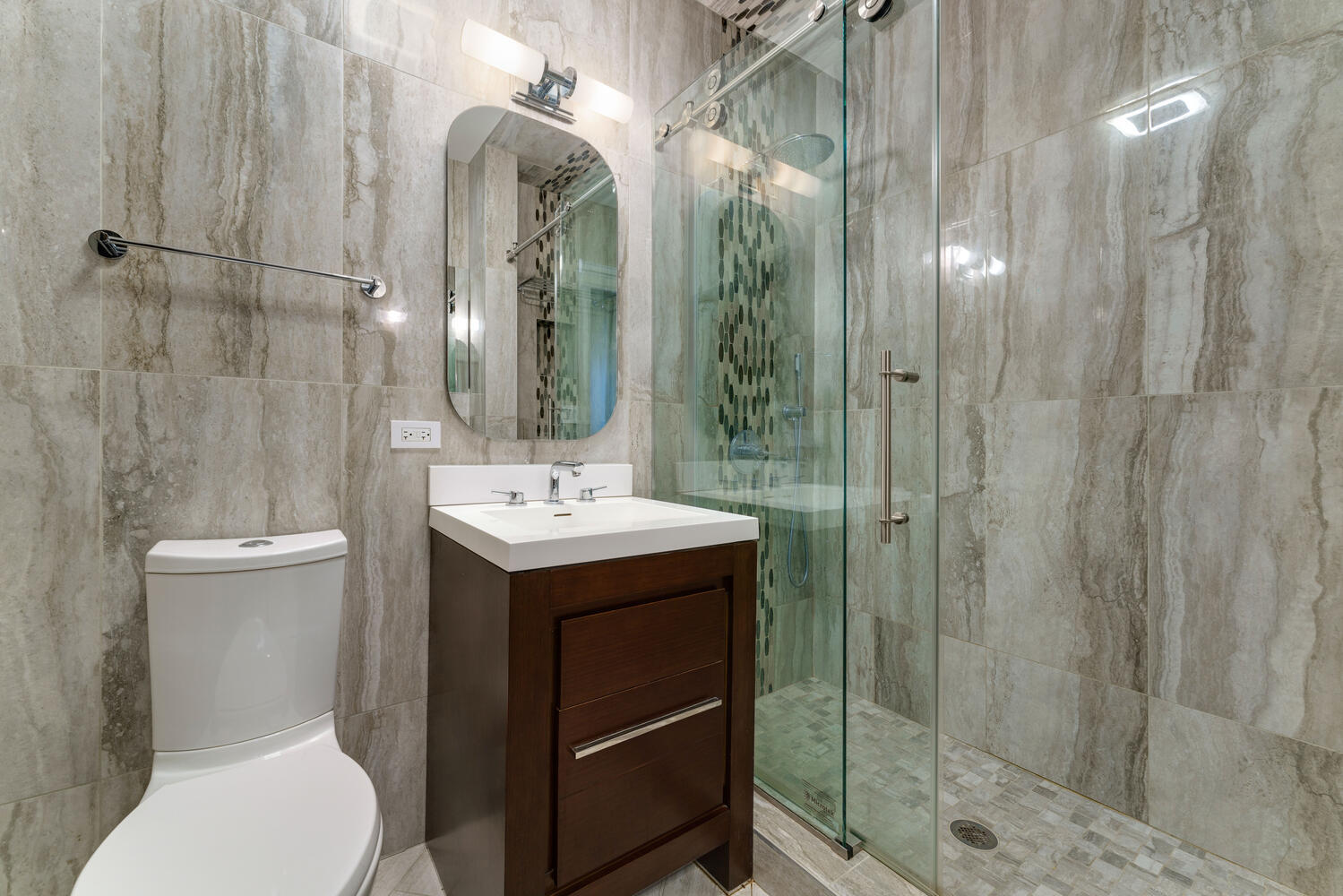 42 E ELM Street Unit: 1