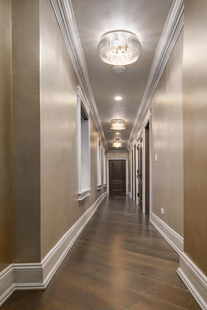 42 E ELM Street Unit: 1