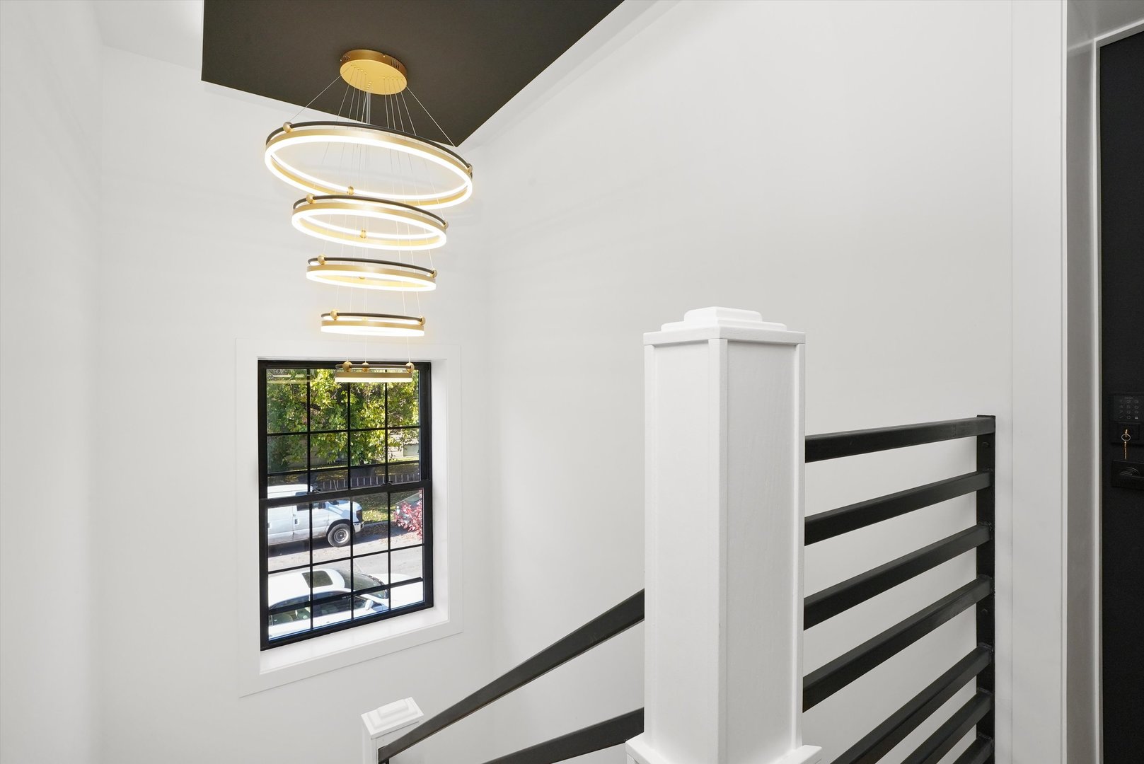 4153 N Hermitage Avenue