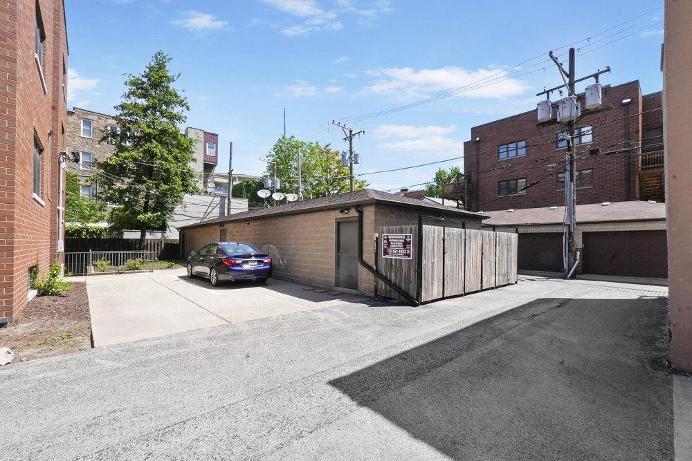 453 N May Street Unit: GS