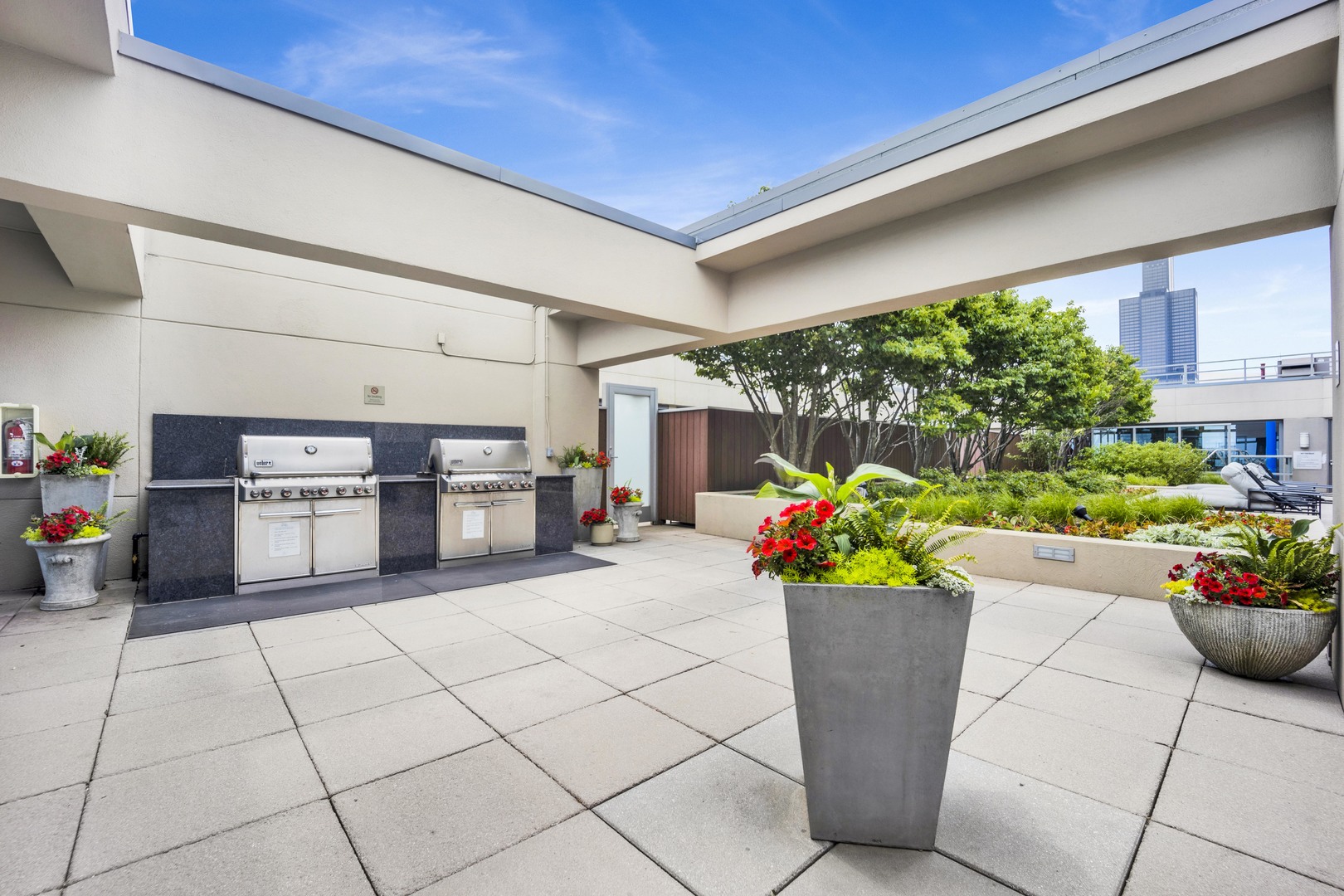 65 E MONROE Street Unit: 4203
