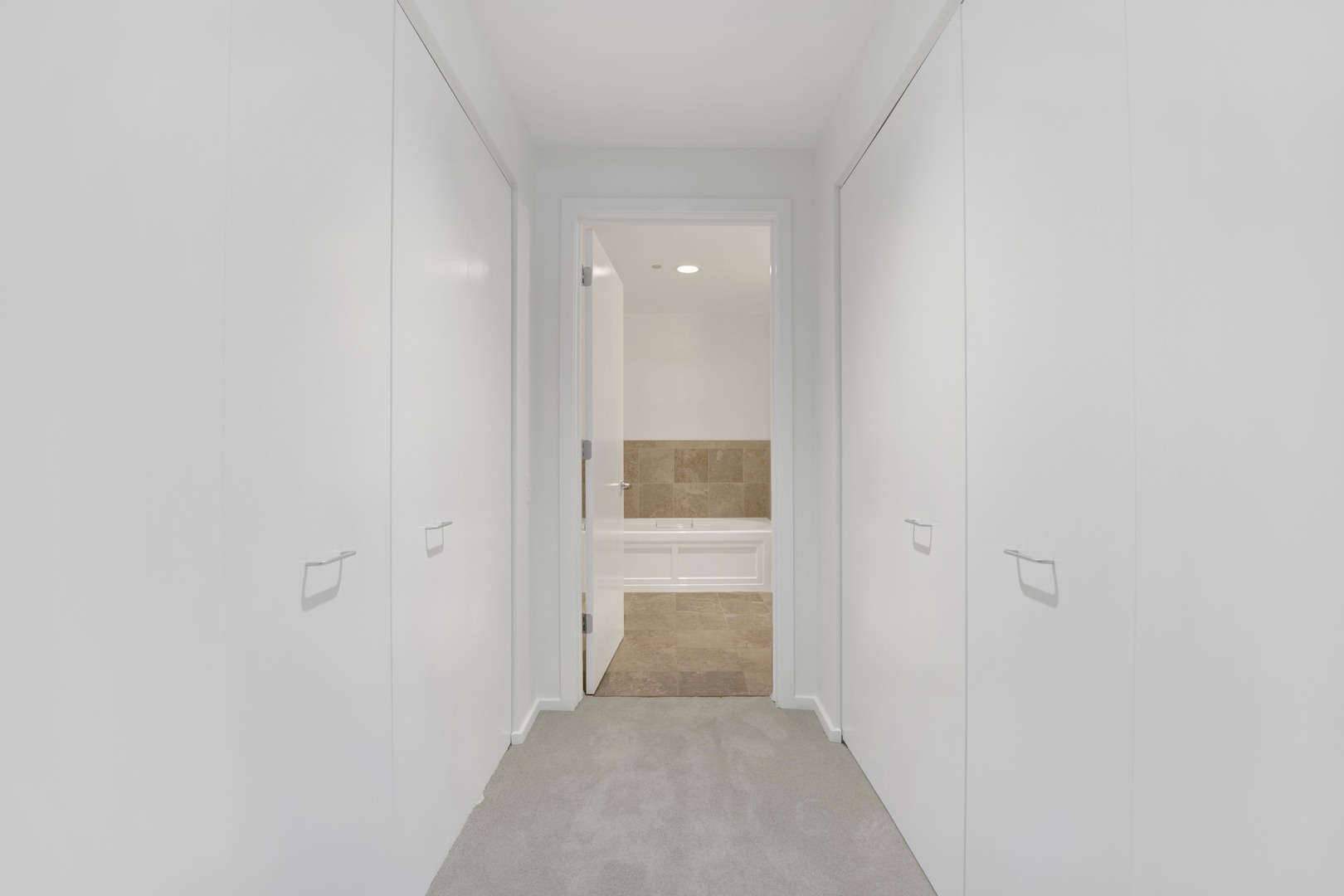 65 E MONROE Street Unit: 4203