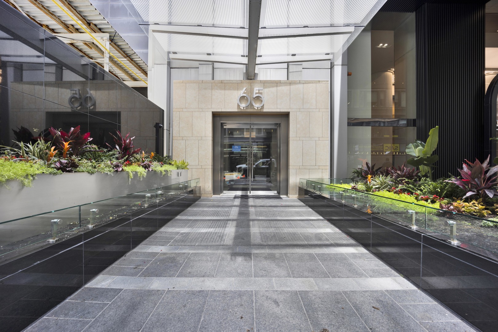 65 E MONROE Street Unit: 4203