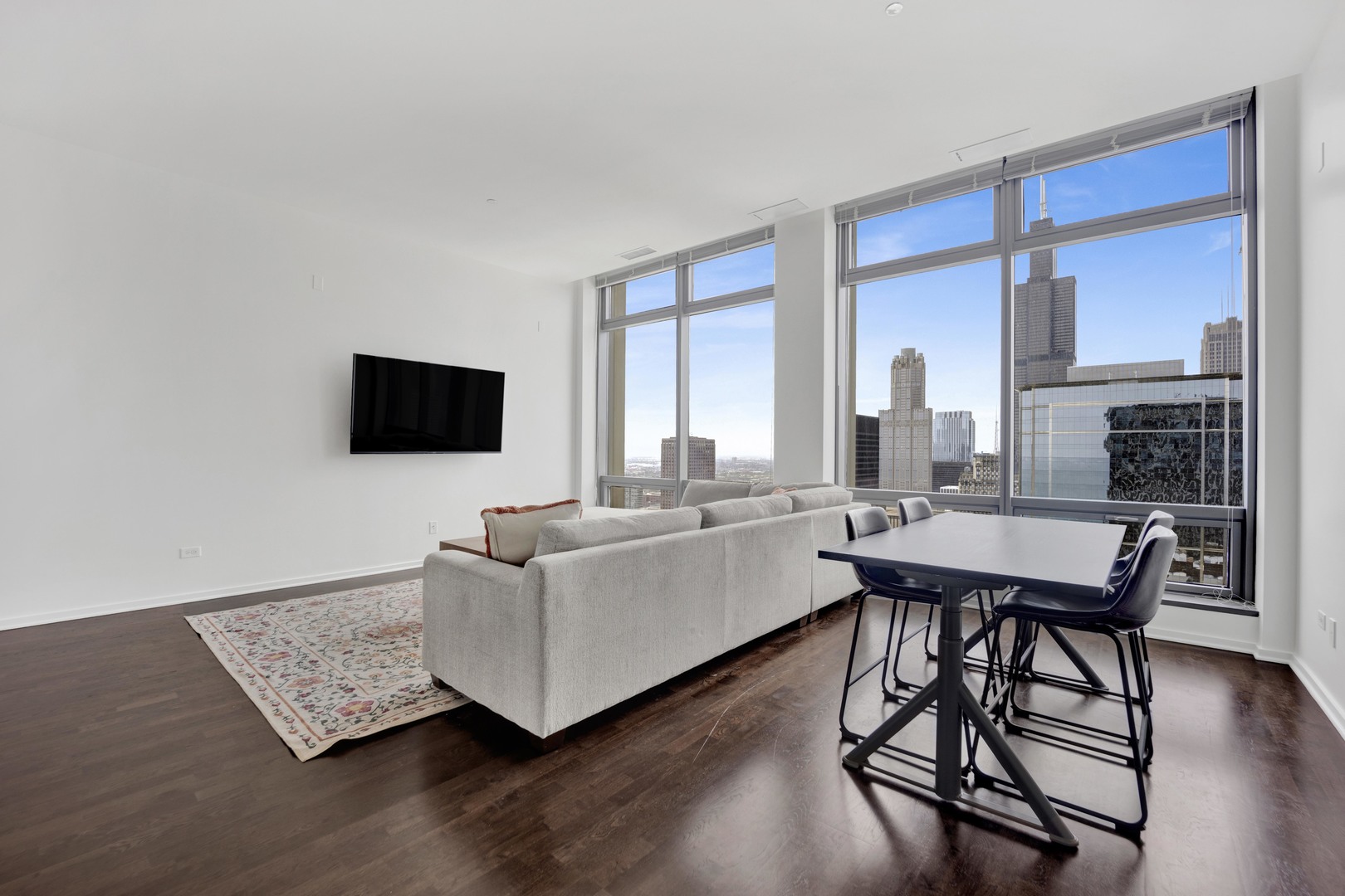 65 E MONROE Street Unit: 4203