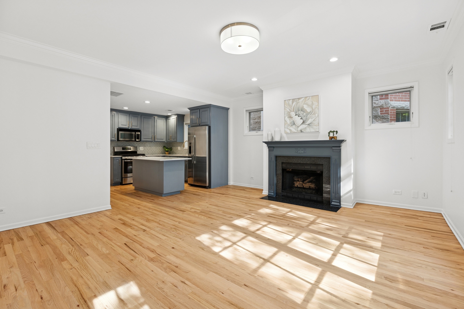 3236 N Seminary Avenue Unit: 2