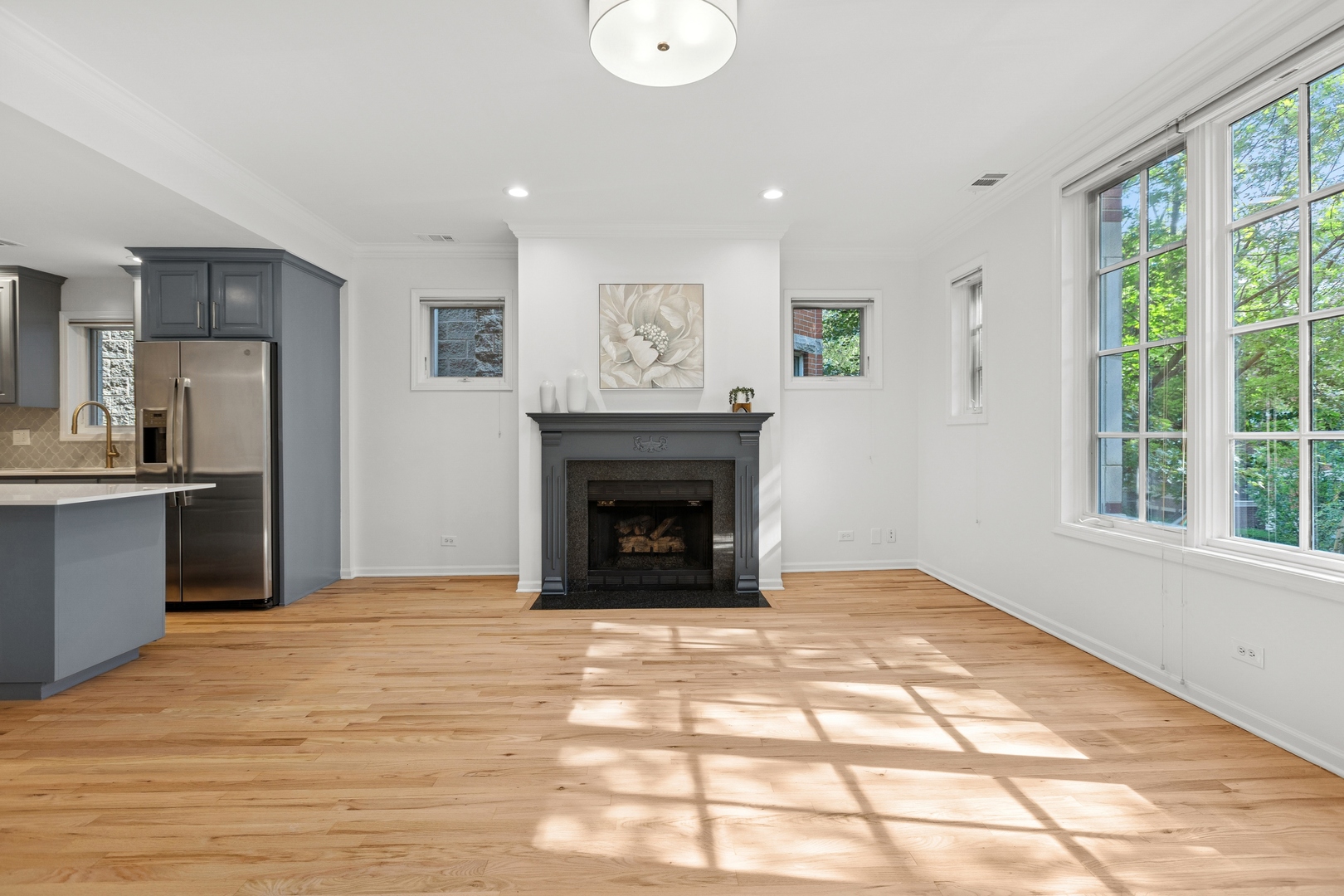 3236 N Seminary Avenue Unit: 2