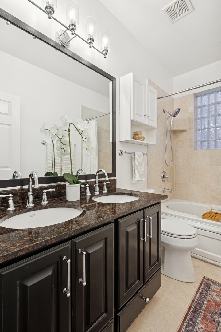 3236 N Seminary Avenue Unit: 2