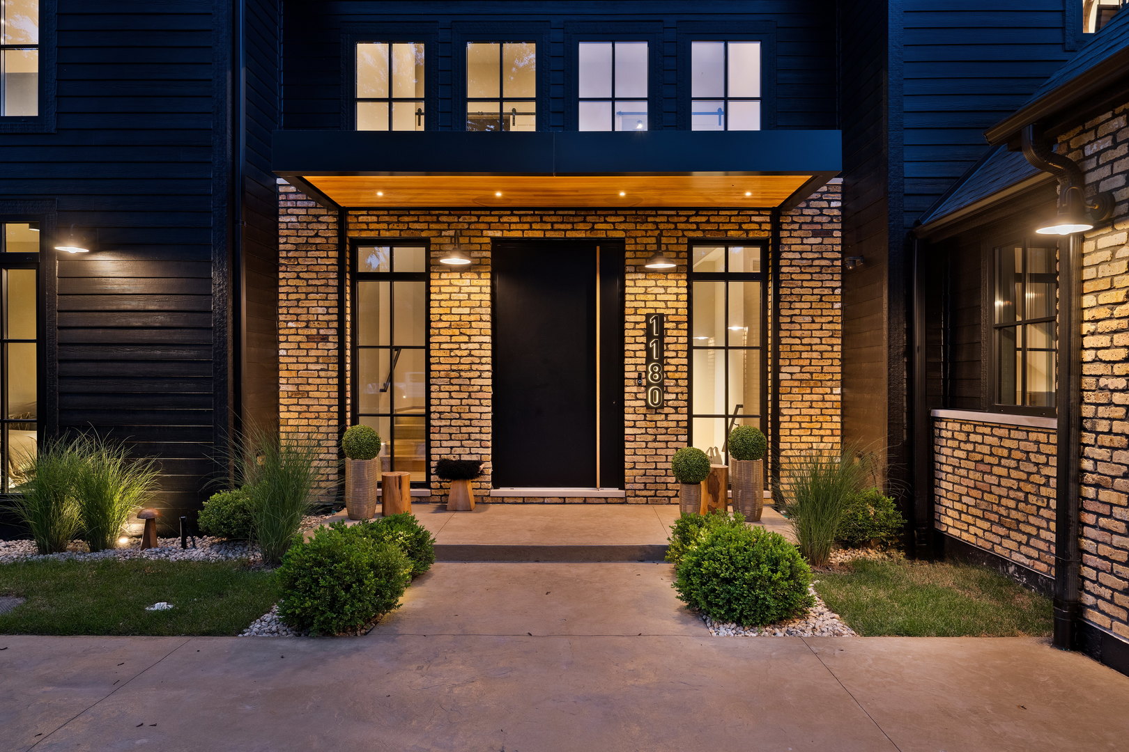 1180 Oak Ridge Drive