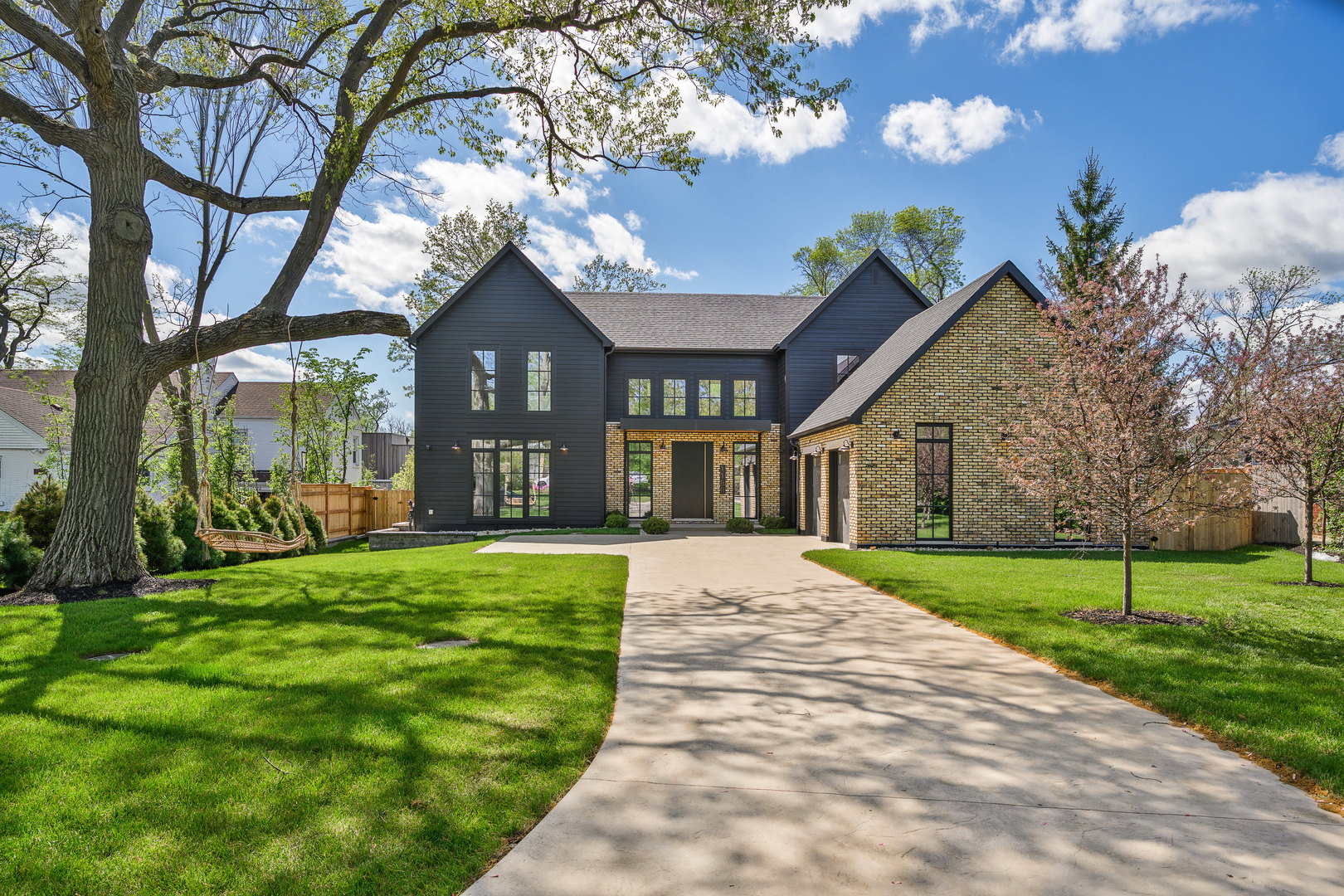 1180 Oak Ridge Drive