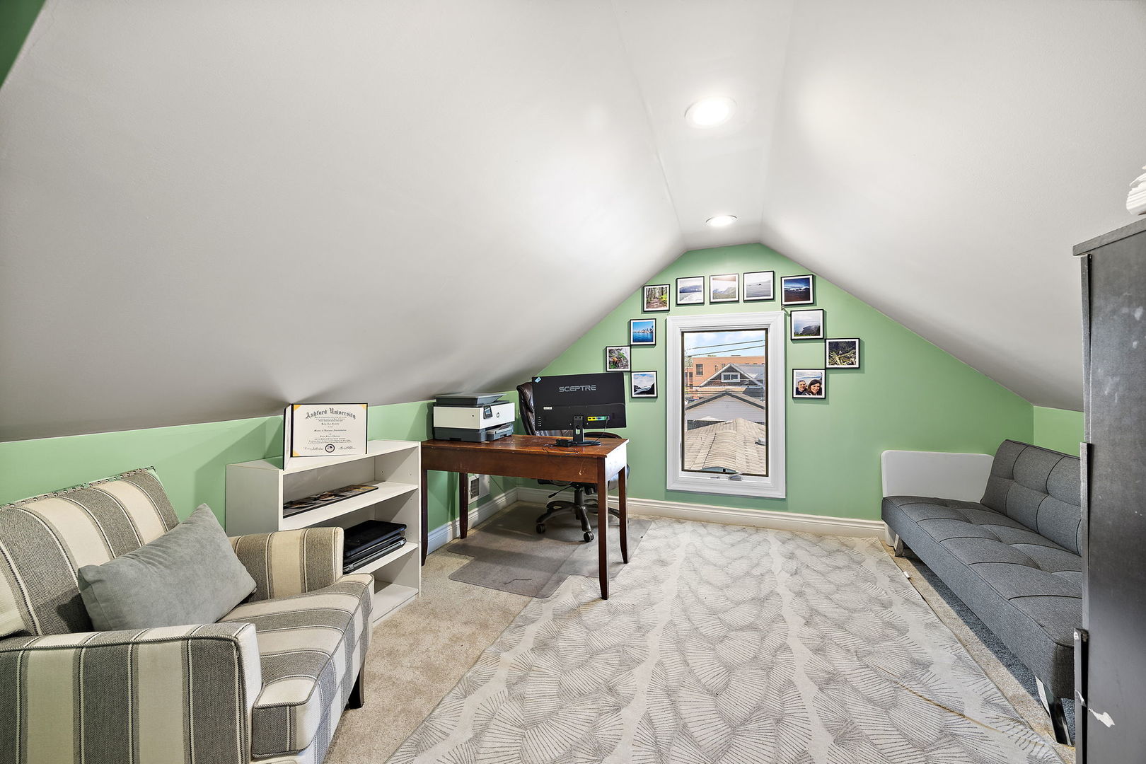 1435 Gunderson Avenue