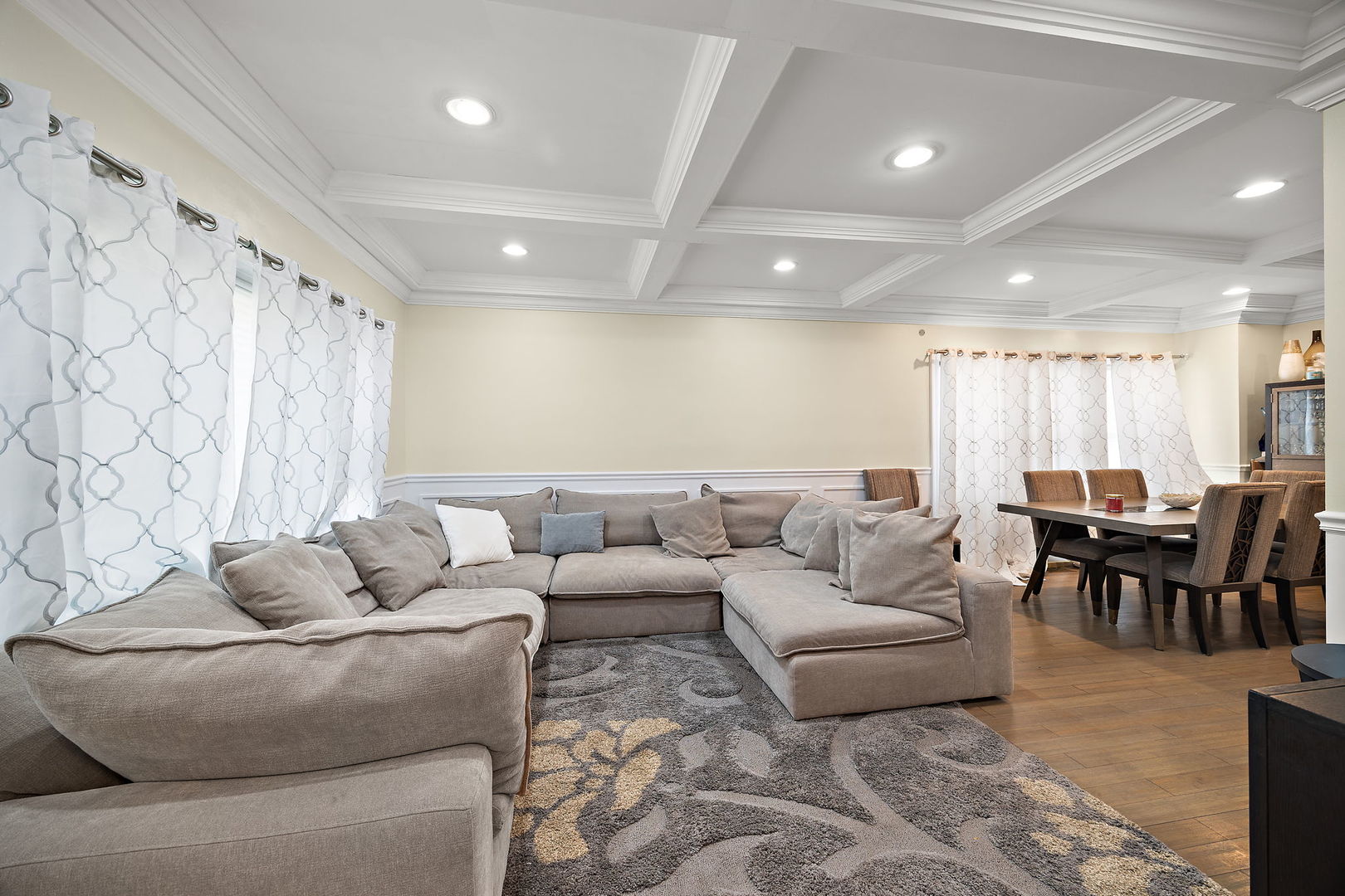 1435 Gunderson Avenue