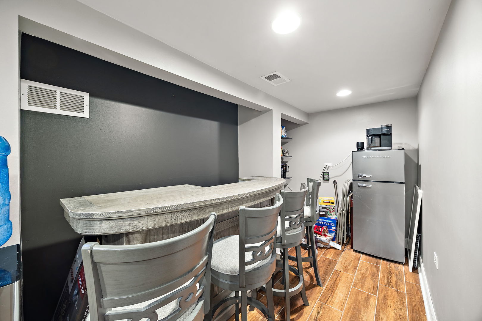 1435 Gunderson Avenue