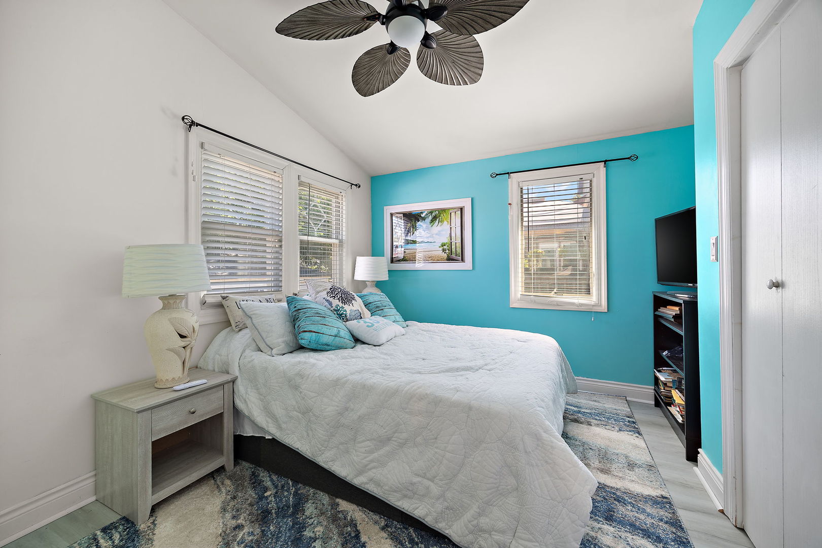 1435 Gunderson Avenue