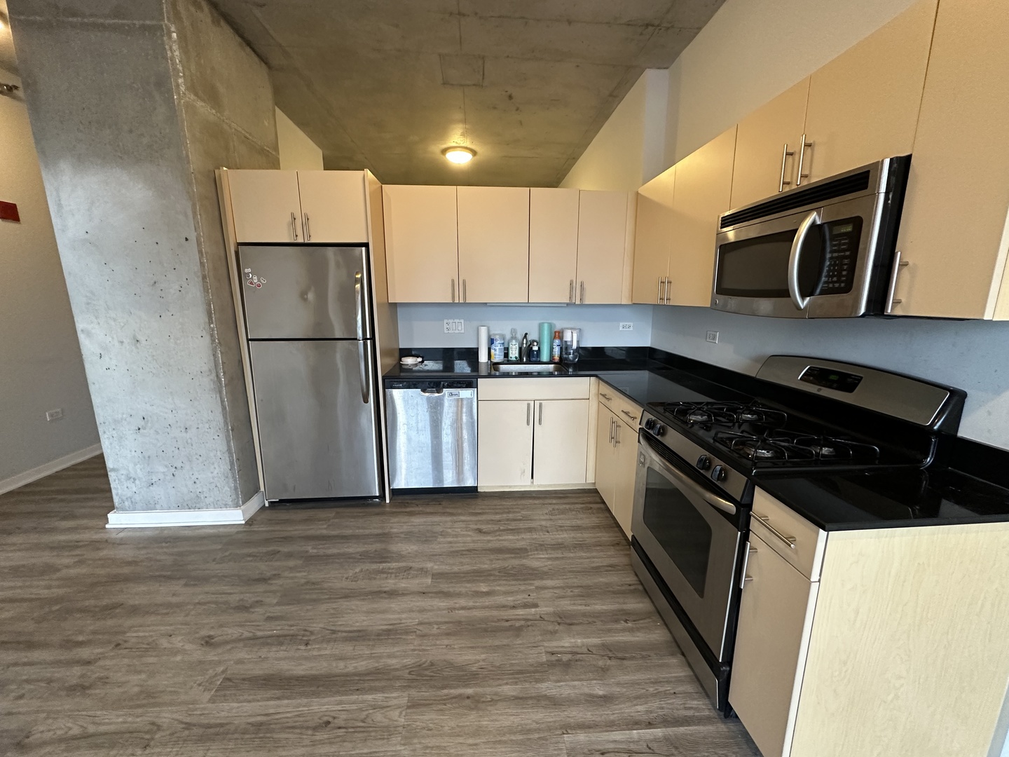235 W Van Buren Street Unit: 1804