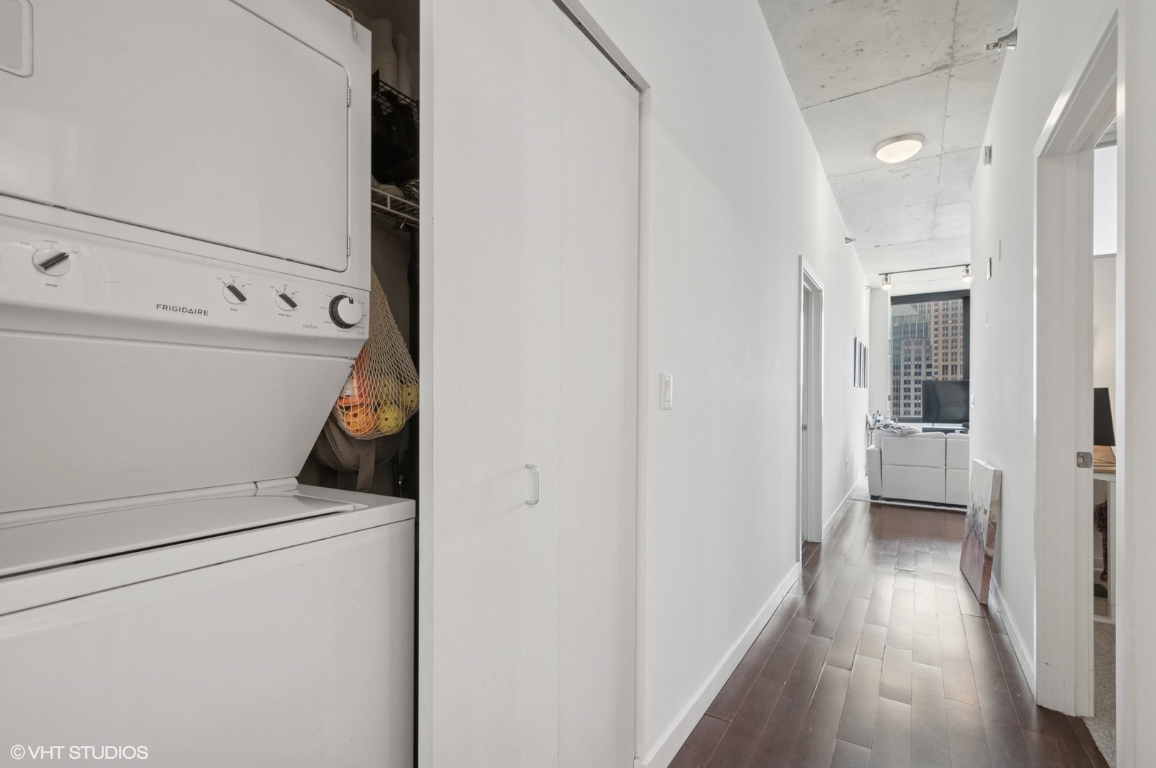 235 W VAN BUREN Street Unit: 3419