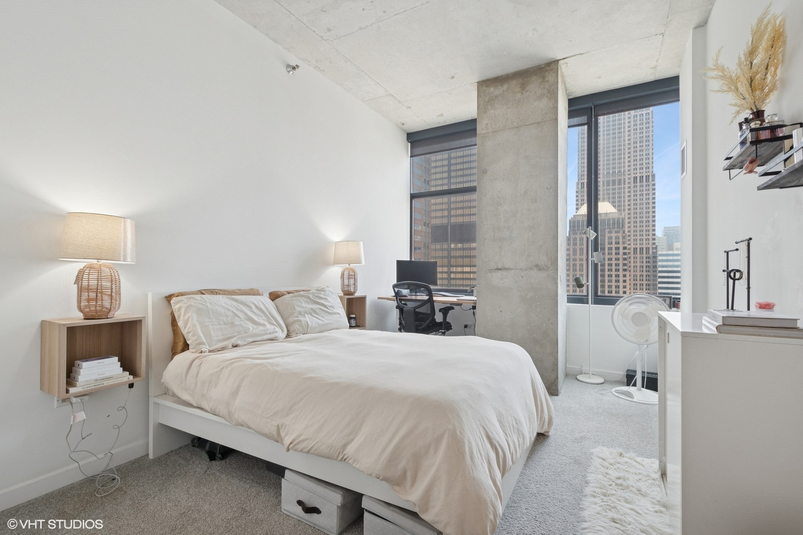 235 W VAN BUREN Street Unit: 3419