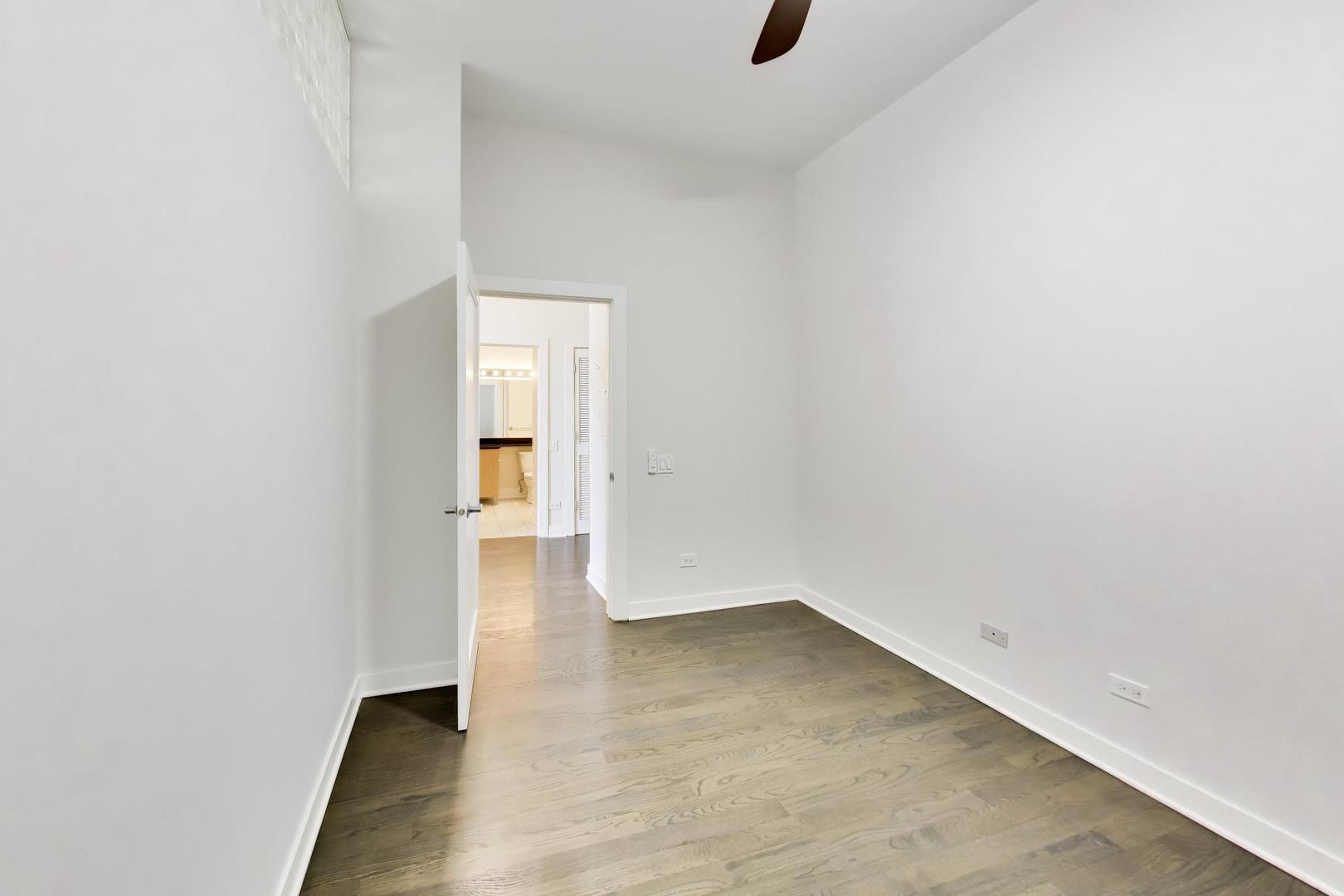 725 N Aberdeen Street Unit: 202