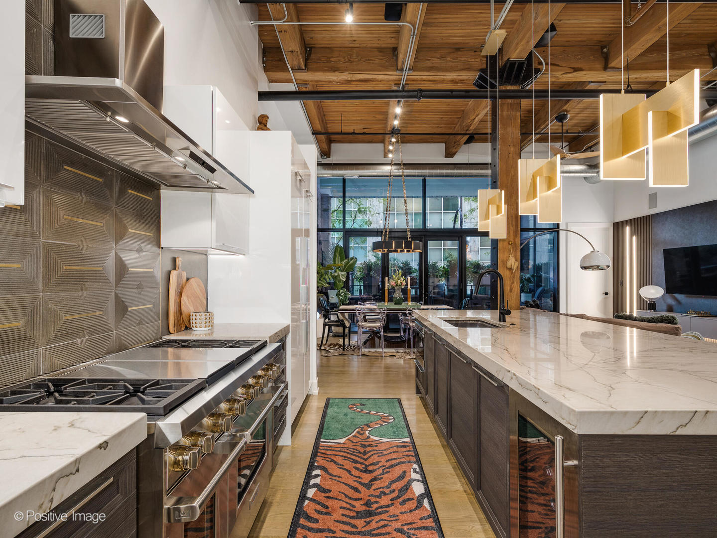 676 N Kingsbury Street Unit: 104