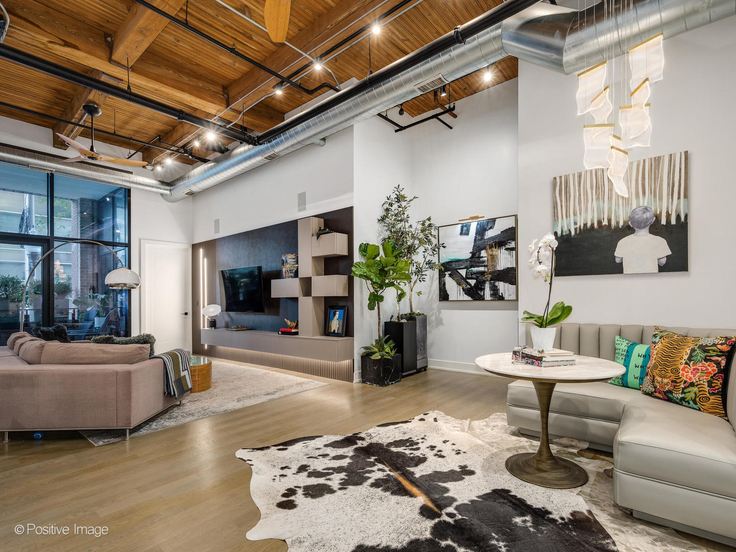 676 N Kingsbury Street Unit: 104