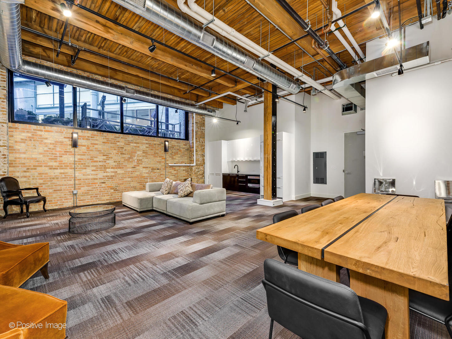 676 N Kingsbury Street Unit: 104