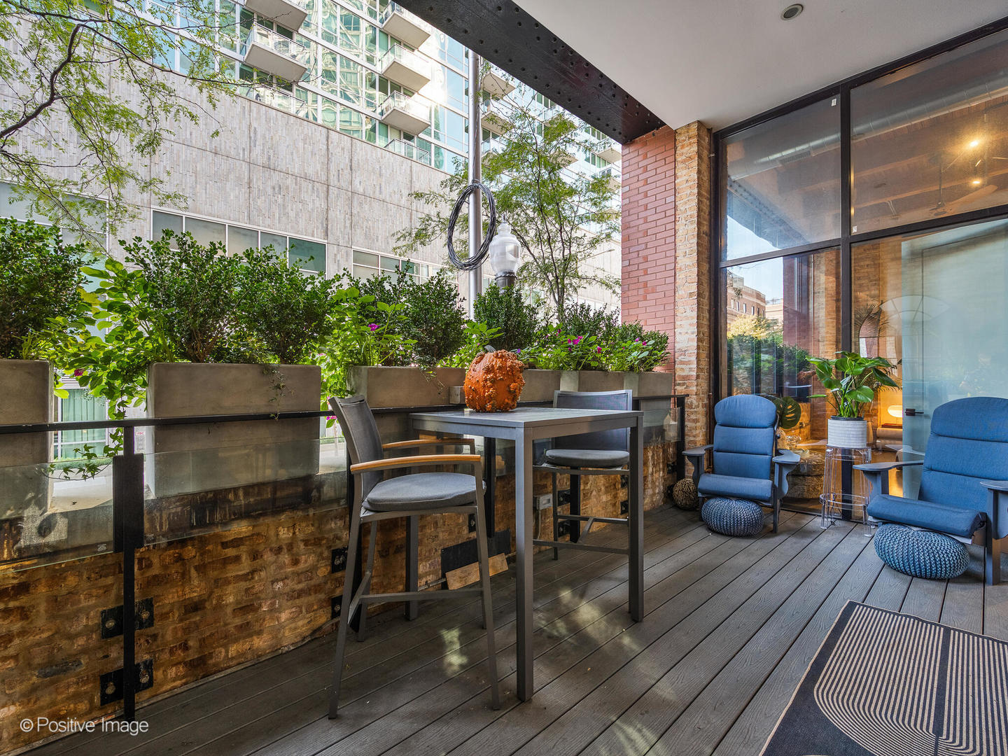 676 N Kingsbury Street Unit: 104