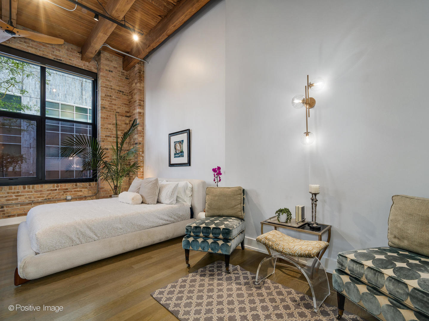 676 N Kingsbury Street Unit: 104