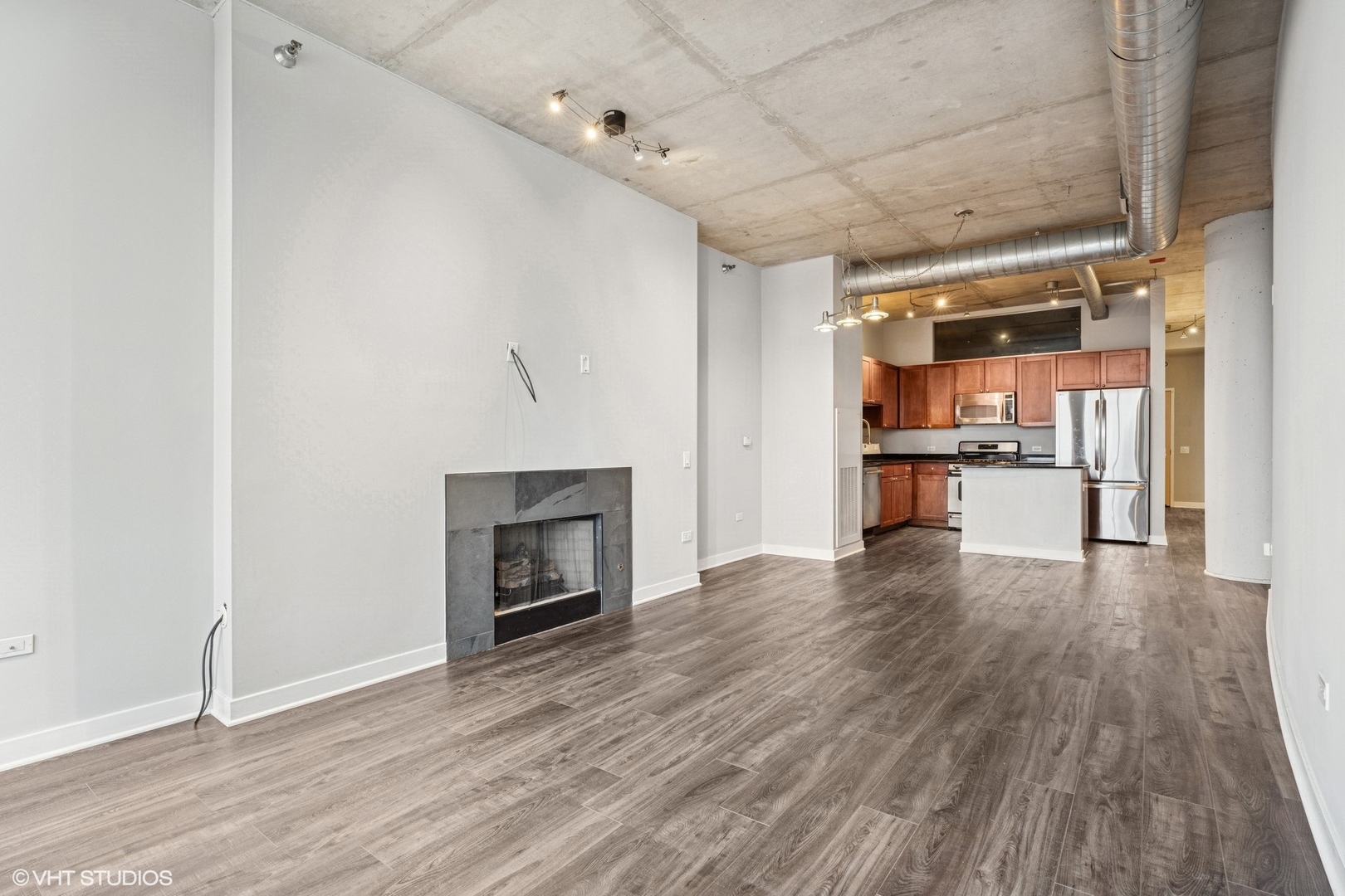 720 N Larrabee Street Unit: 1609