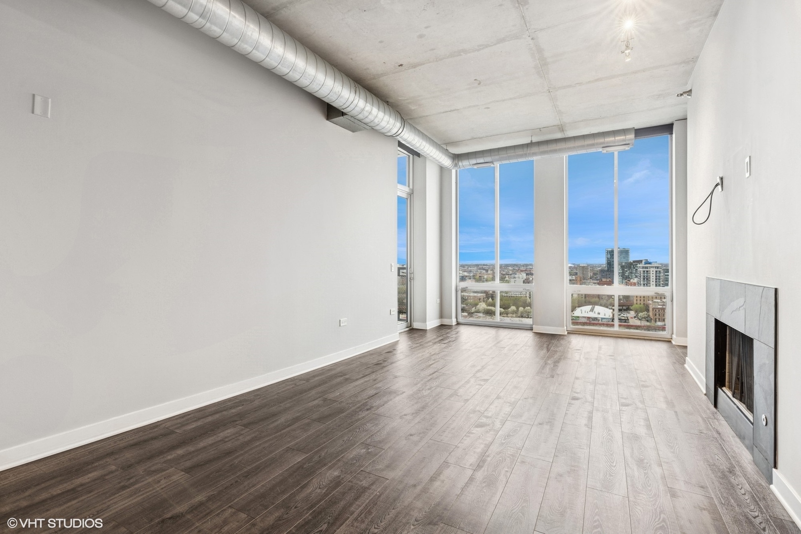 720 N Larrabee Street Unit: 1609