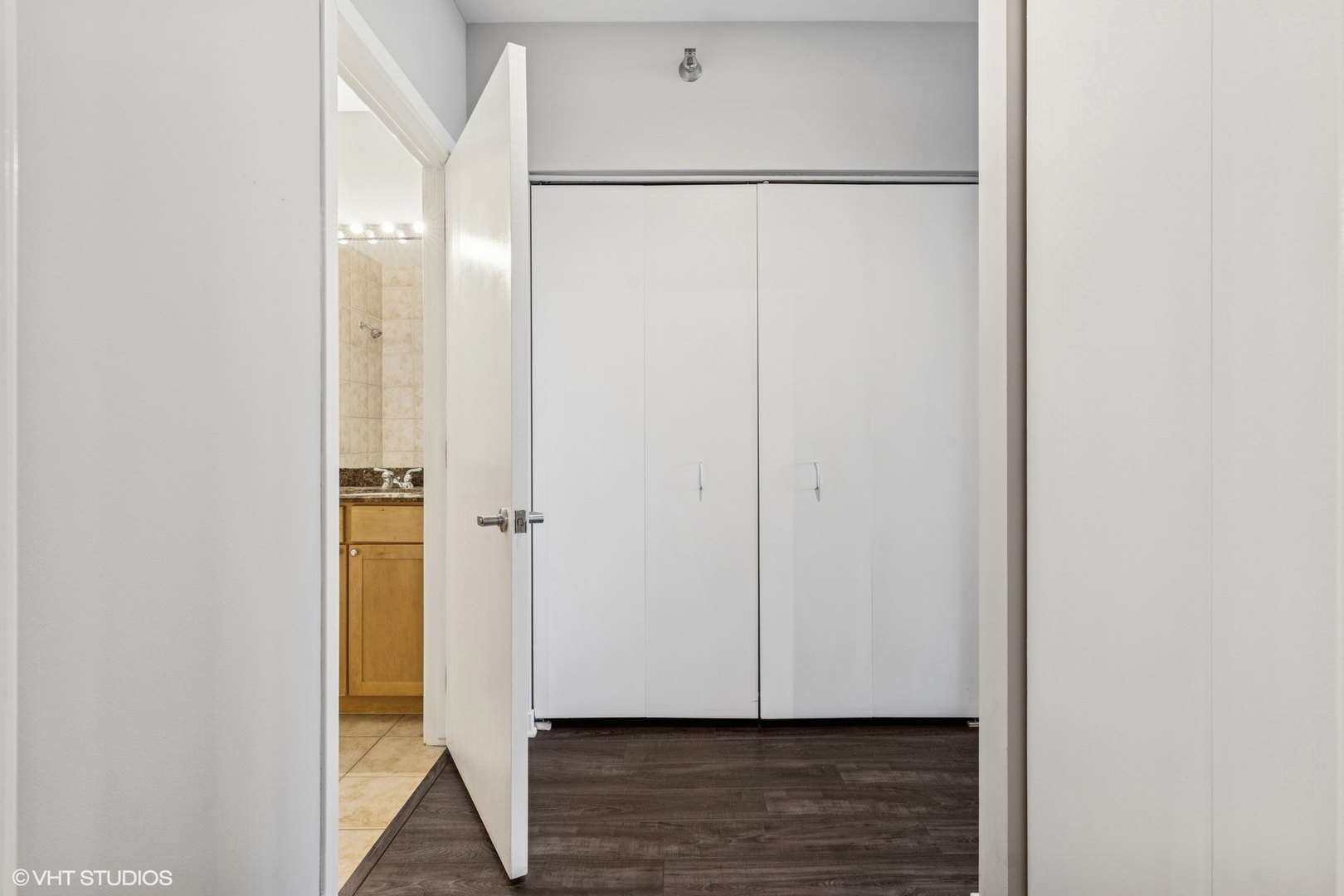 720 N Larrabee Street Unit: 1609