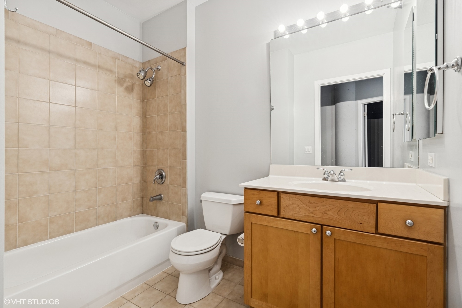 720 N Larrabee Street Unit: 1609