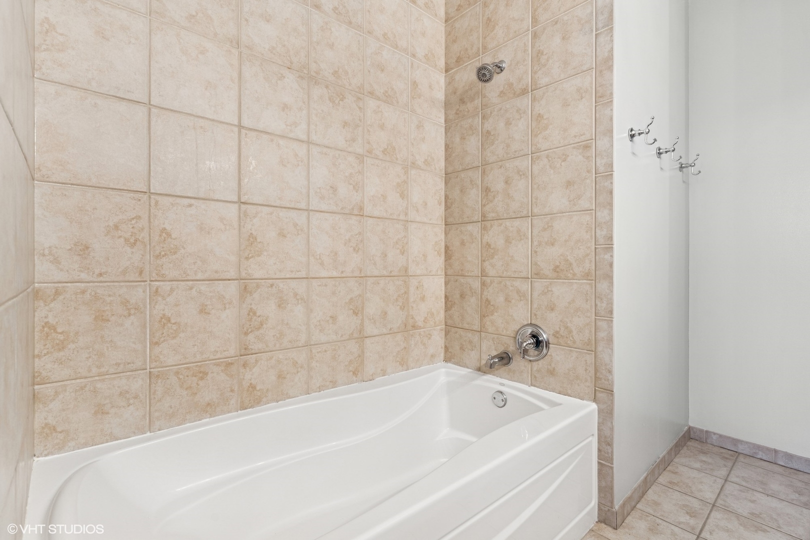720 N Larrabee Street Unit: 1609