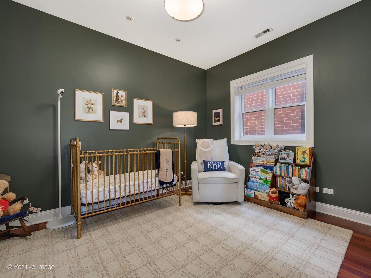 2222 W Belmont Avenue Unit: 404