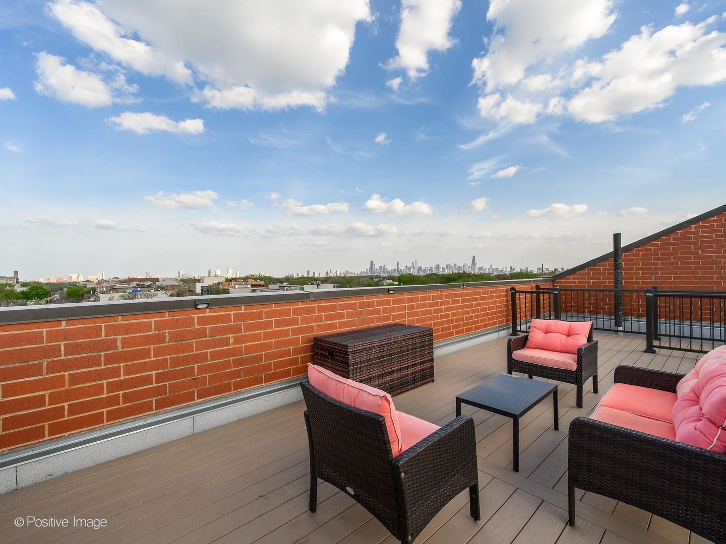 2222 W Belmont Avenue Unit: 404