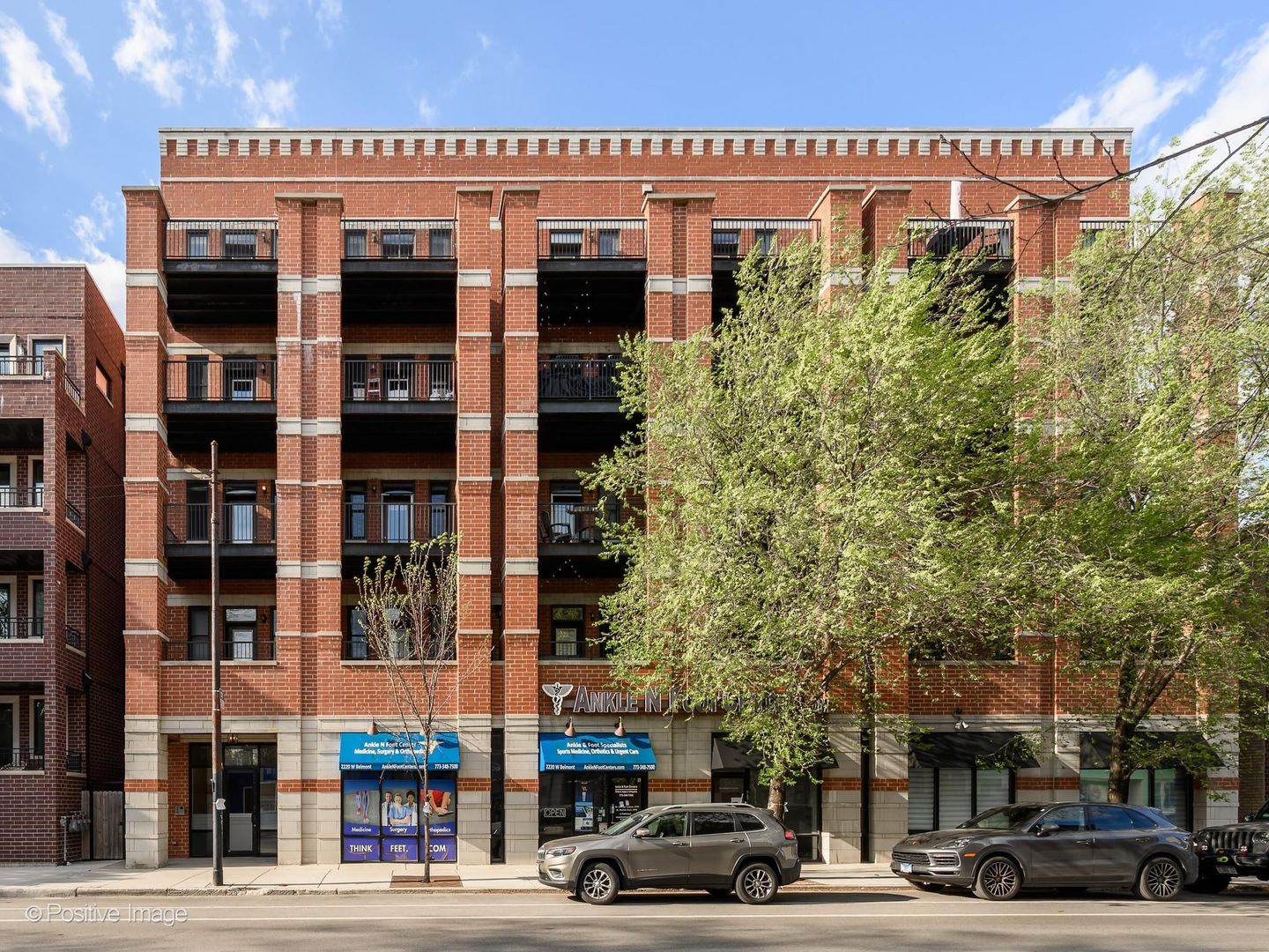 2222 W Belmont Avenue Unit: 404