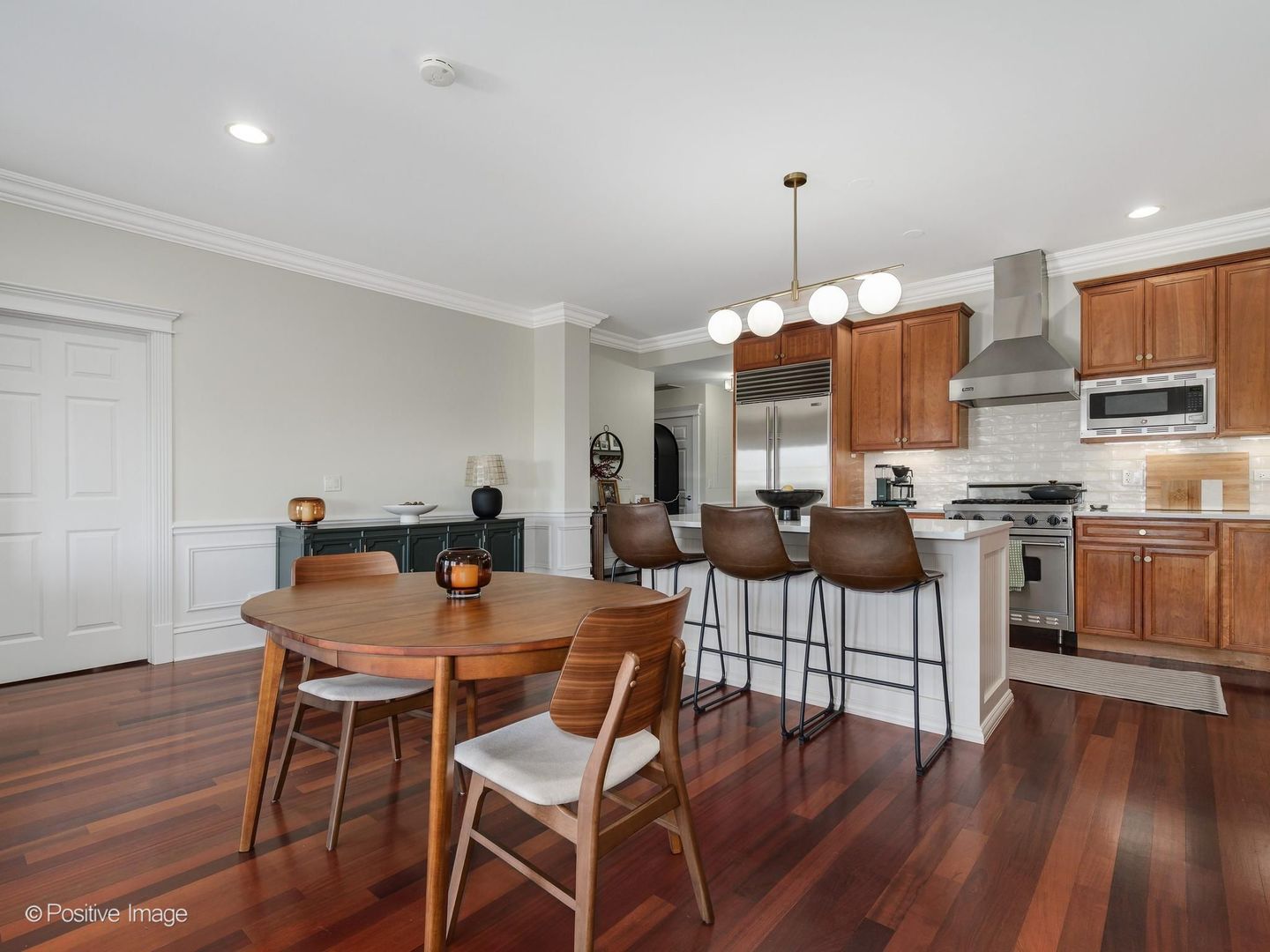 2222 W Belmont Avenue Unit: 404