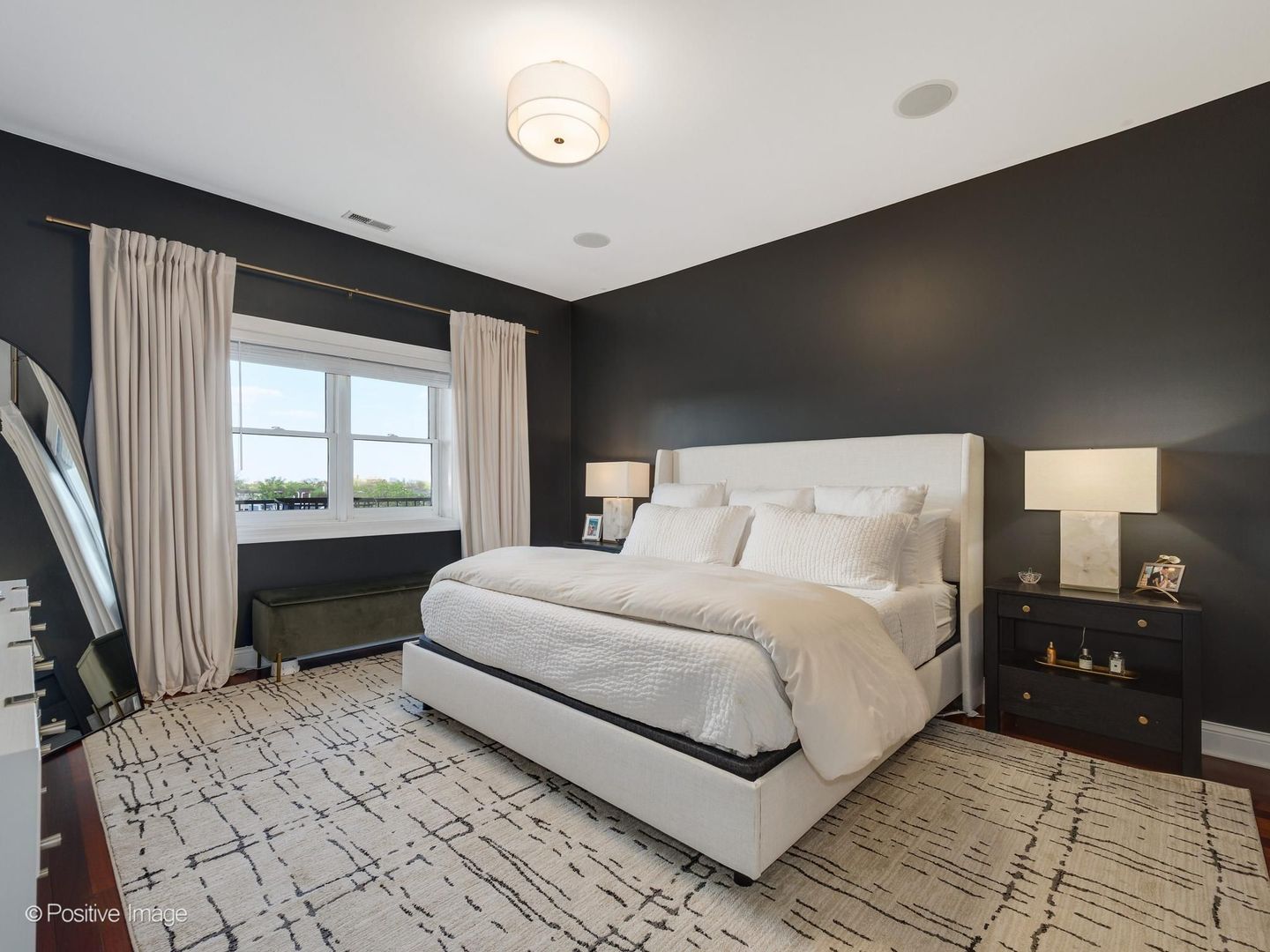 2222 W Belmont Avenue Unit: 404
