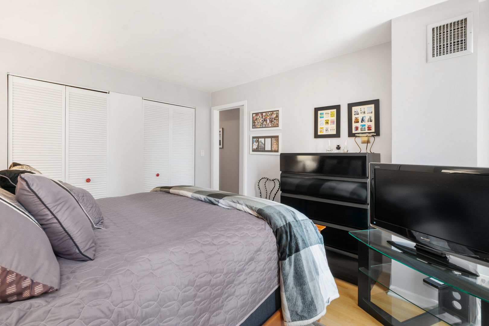 100 E Walton Street Unit: 27C