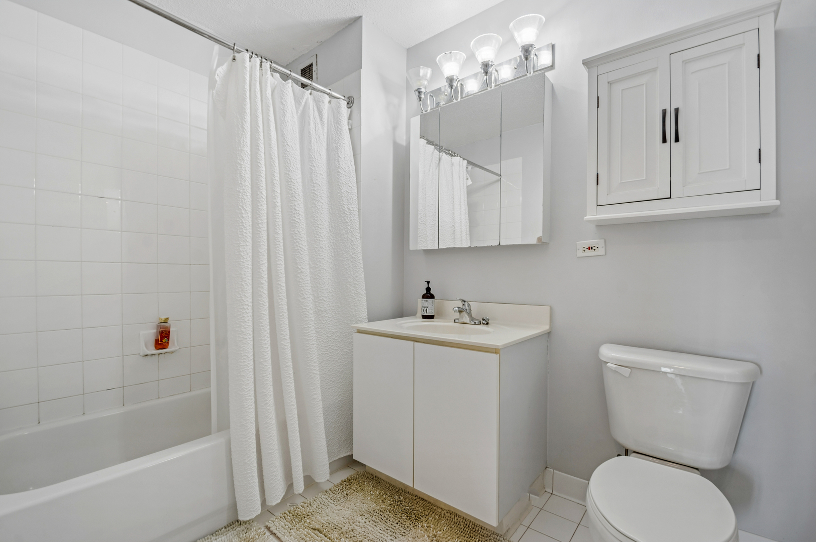 2 E Erie Street Unit: 3614