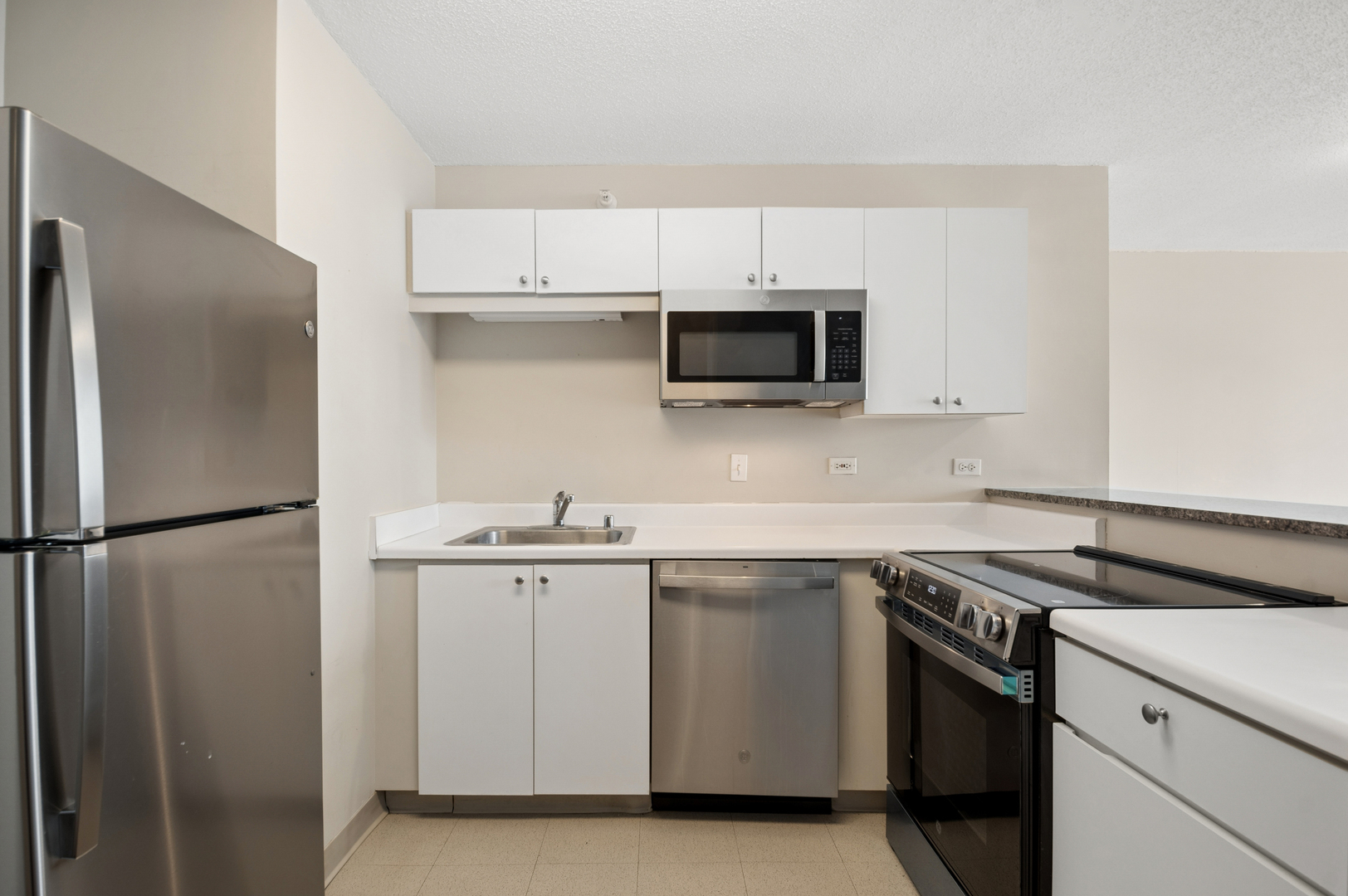 2 E Erie Street Unit: 3614