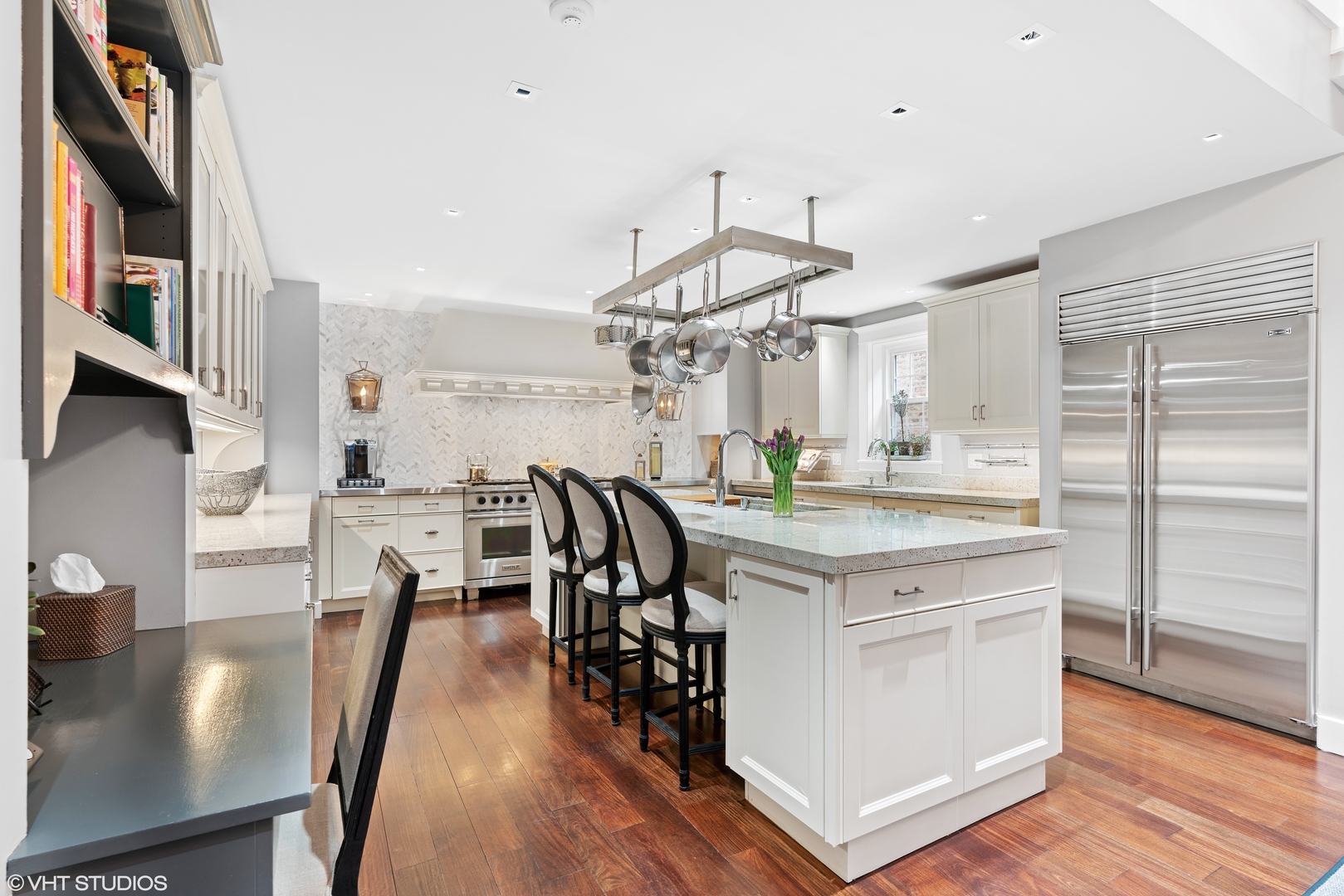 38 E Elm Street