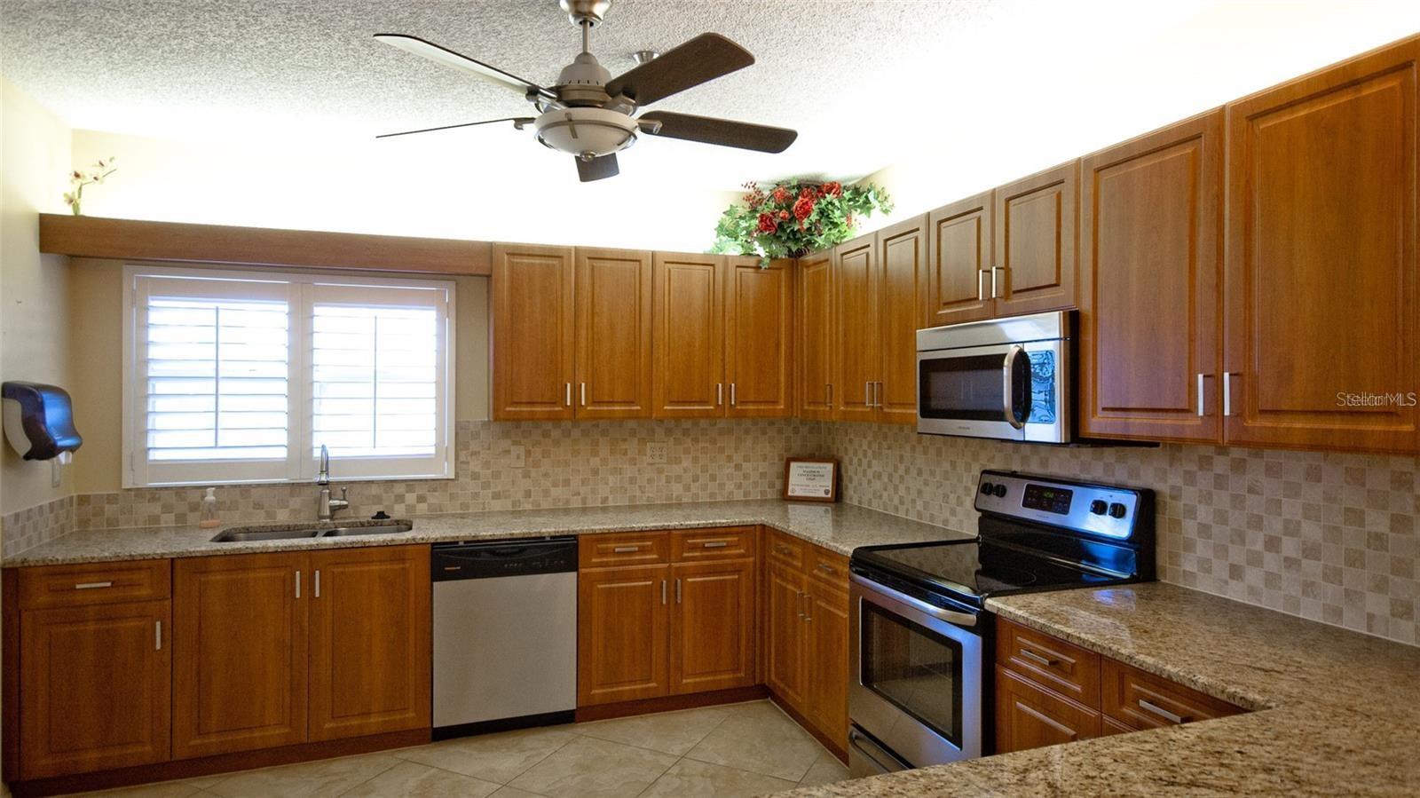 4480 FAIRWAYS BLVD #106