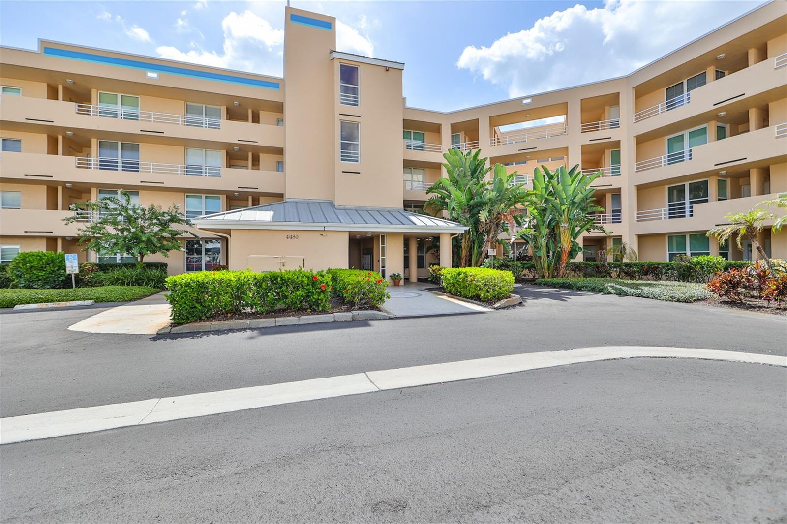 4480 FAIRWAYS BLVD #106