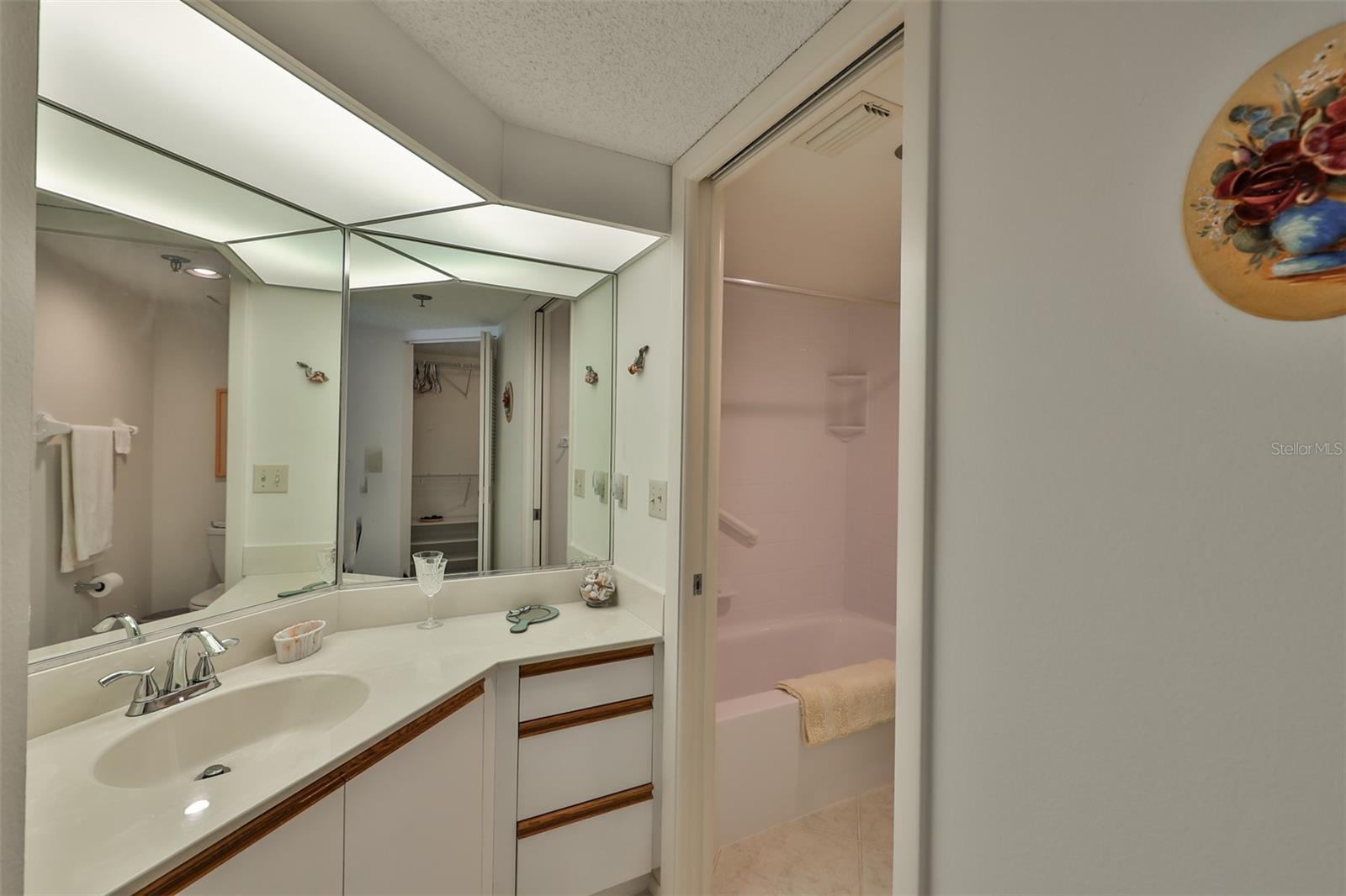 4480 FAIRWAYS BLVD #106