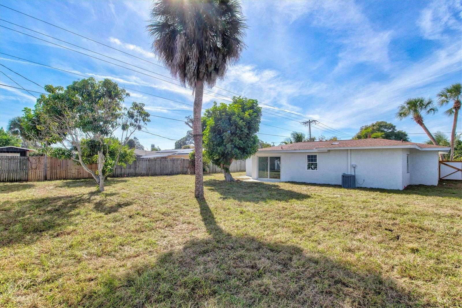 6103 DARTMOUTH DR