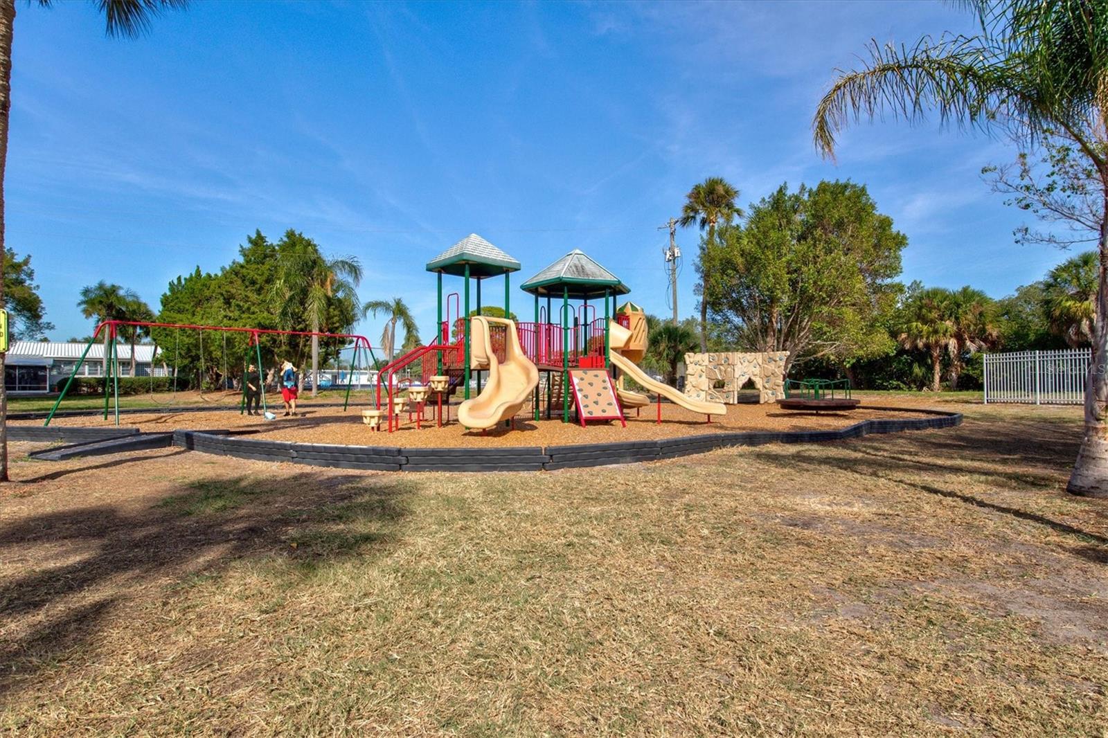 6103 DARTMOUTH DR