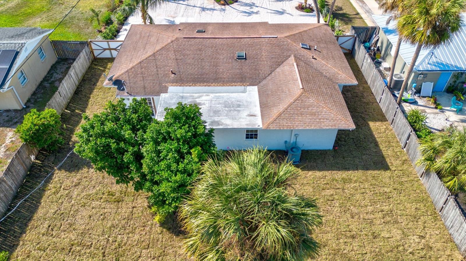 6103 DARTMOUTH DR